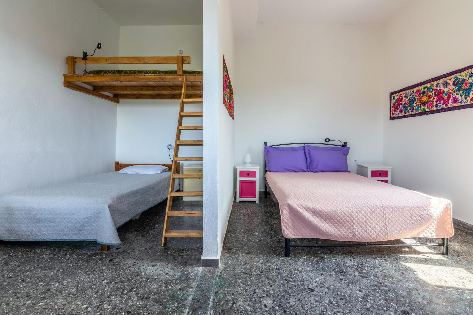 La Maison Bleue Zarós Extérieur photo