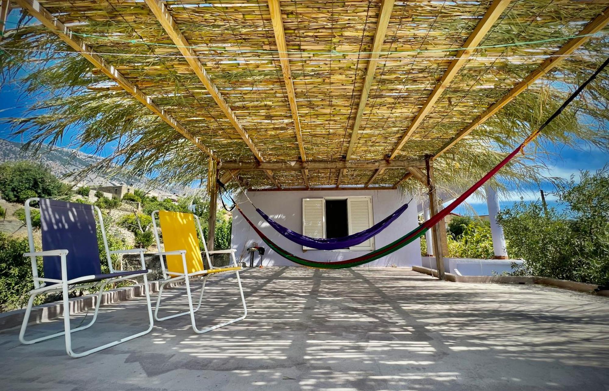 La Maison Bleue Zarós Extérieur photo