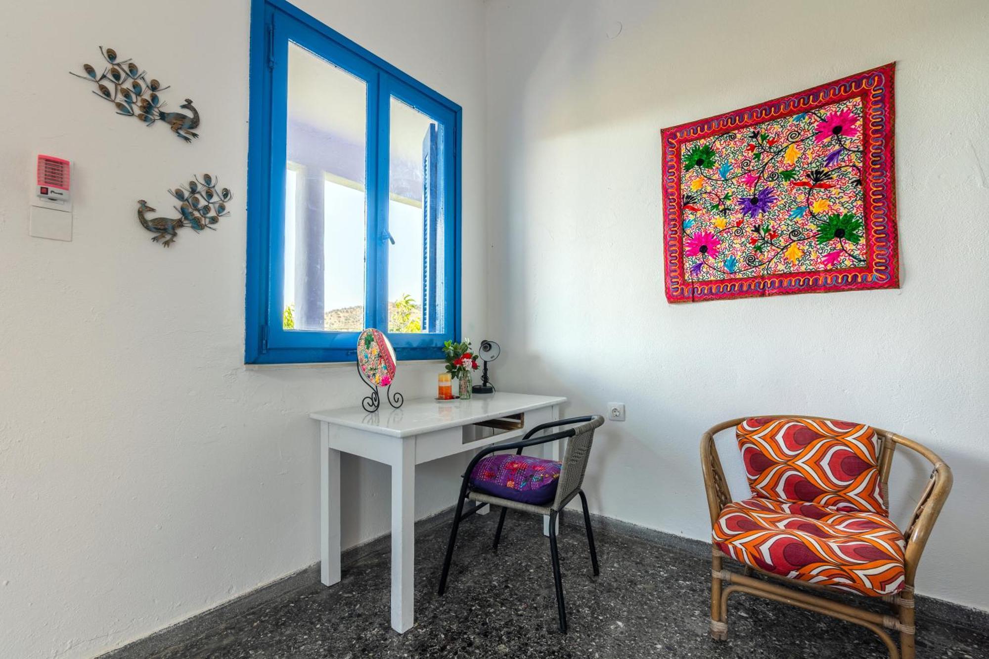 La Maison Bleue Zarós Extérieur photo