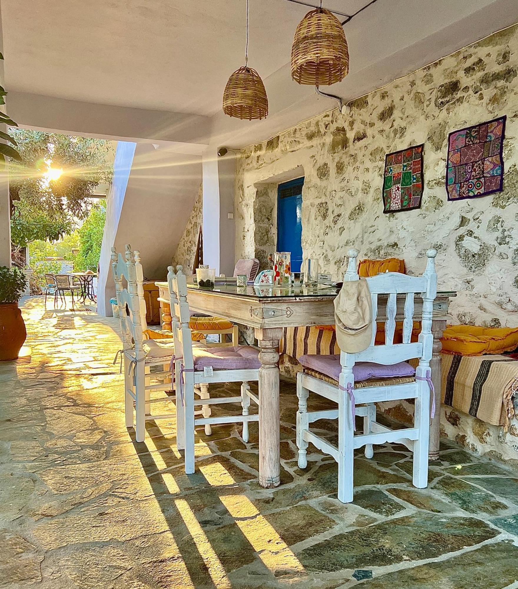 La Maison Bleue Zarós Extérieur photo