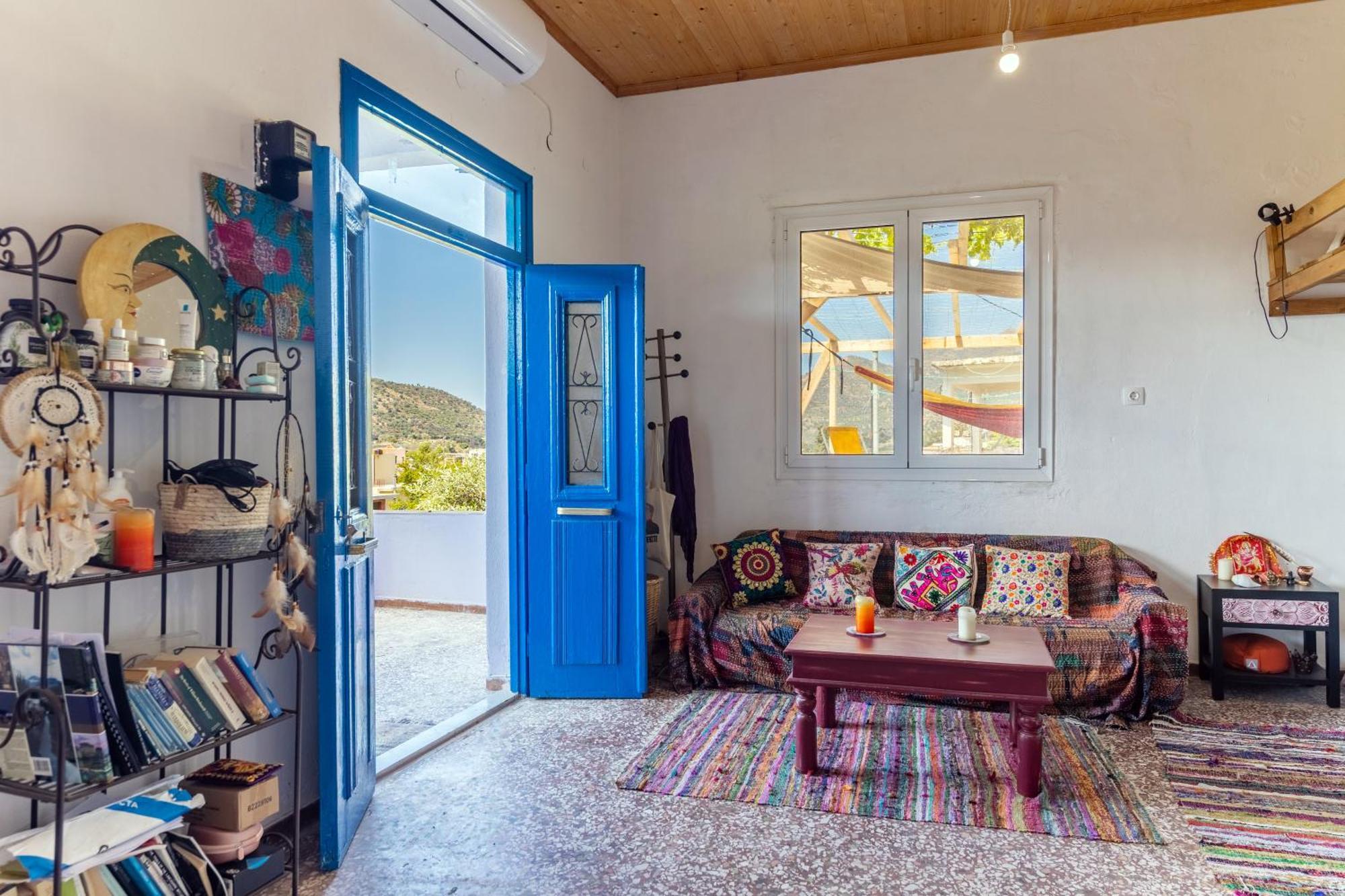 La Maison Bleue Zarós Extérieur photo