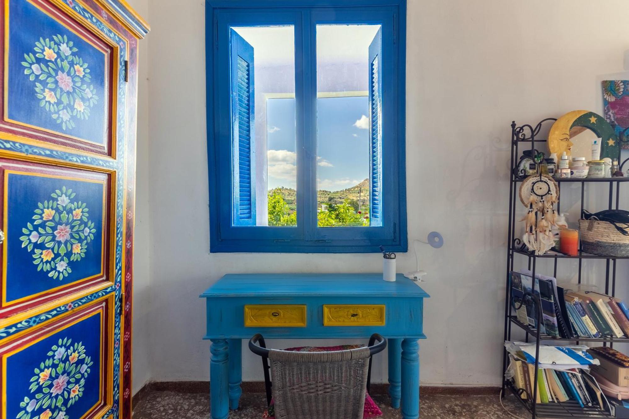 La Maison Bleue Zarós Extérieur photo